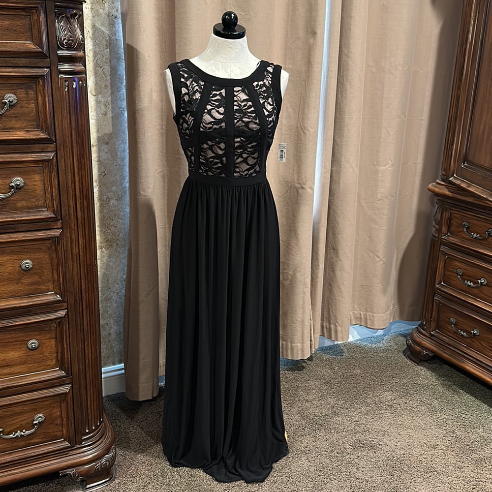 R & M Richards / size 6 black long dress